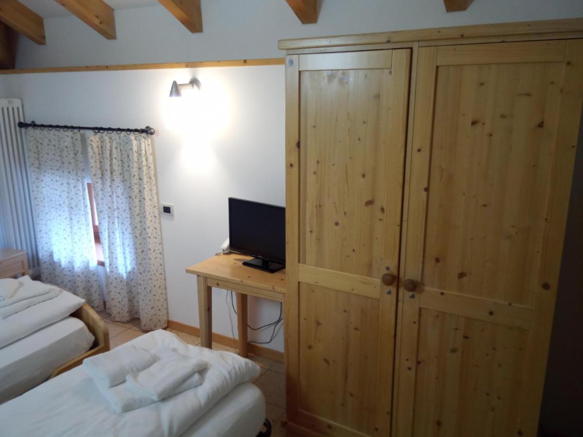 Pieve Tesino Taxus Hostel מראה חיצוני תמונה